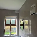 The Cuckoos Nest - 2 Bedroom 샬레 *